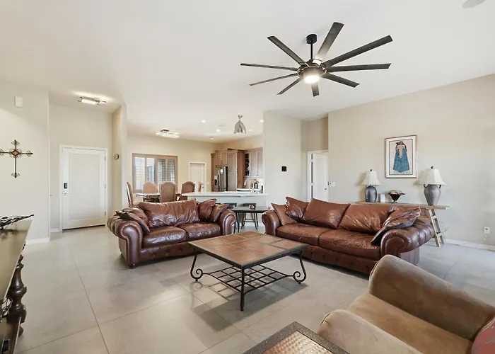 Alanamari Desert Estate, Pool, Spa, Casita-2 Homes In One! *