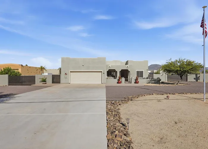 Alanamari Desert Estate, Pool, Spa, Casita-2 Homes In One! Phoenix